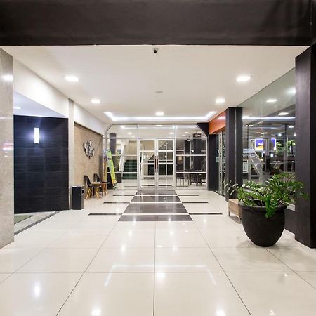 Capital O 769 City Hotel Balikpapan  Exteriér fotografie