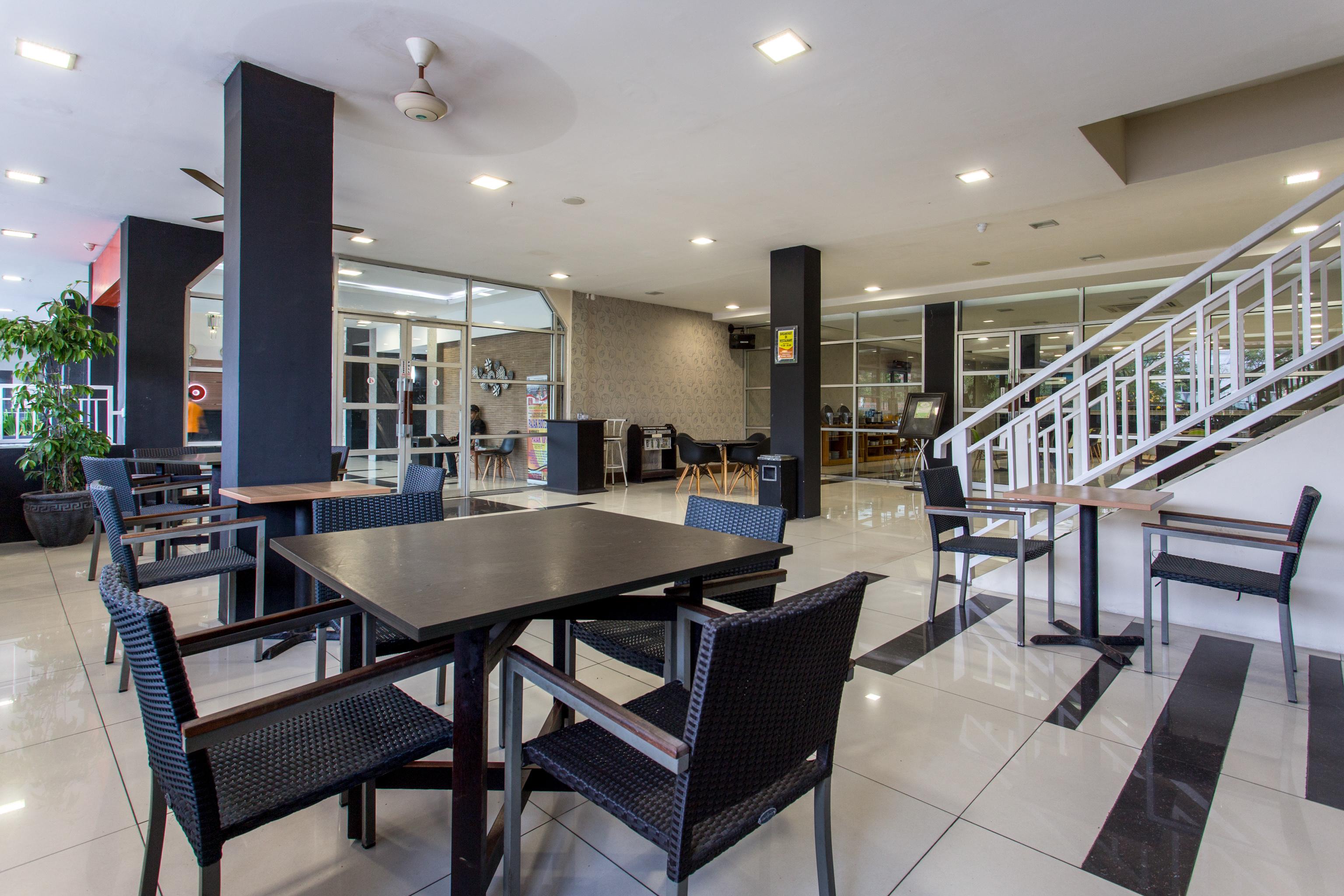 Capital O 769 City Hotel Balikpapan  Exteriér fotografie